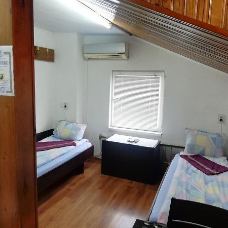 Guest Room Asparuh Troyan  Exterior foto